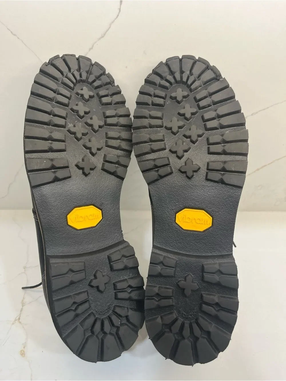 L.L.Bean Leather Vibram Lug Sole Oxford Shoes Men’s 10.5M Rugged Lace-Up NWOT